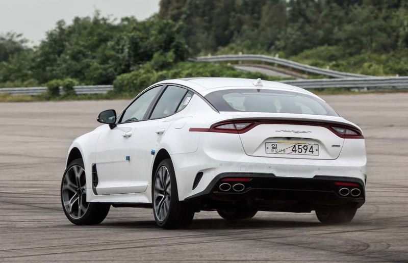 Illustration for article titled Drift Mode Coming to AWD Kia Stinger GTs (Eventually)